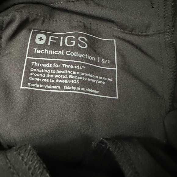 Figs black joggers s/p - Picture 2 of 3